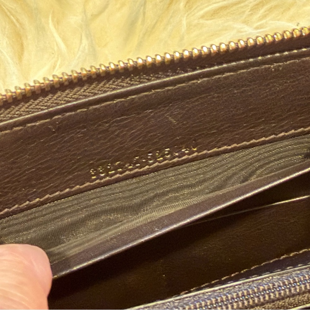 Gucci Imprint Zipper Long Wallet GG Monogram‎ Brown Gucci Wallet - Picture 8 of 9